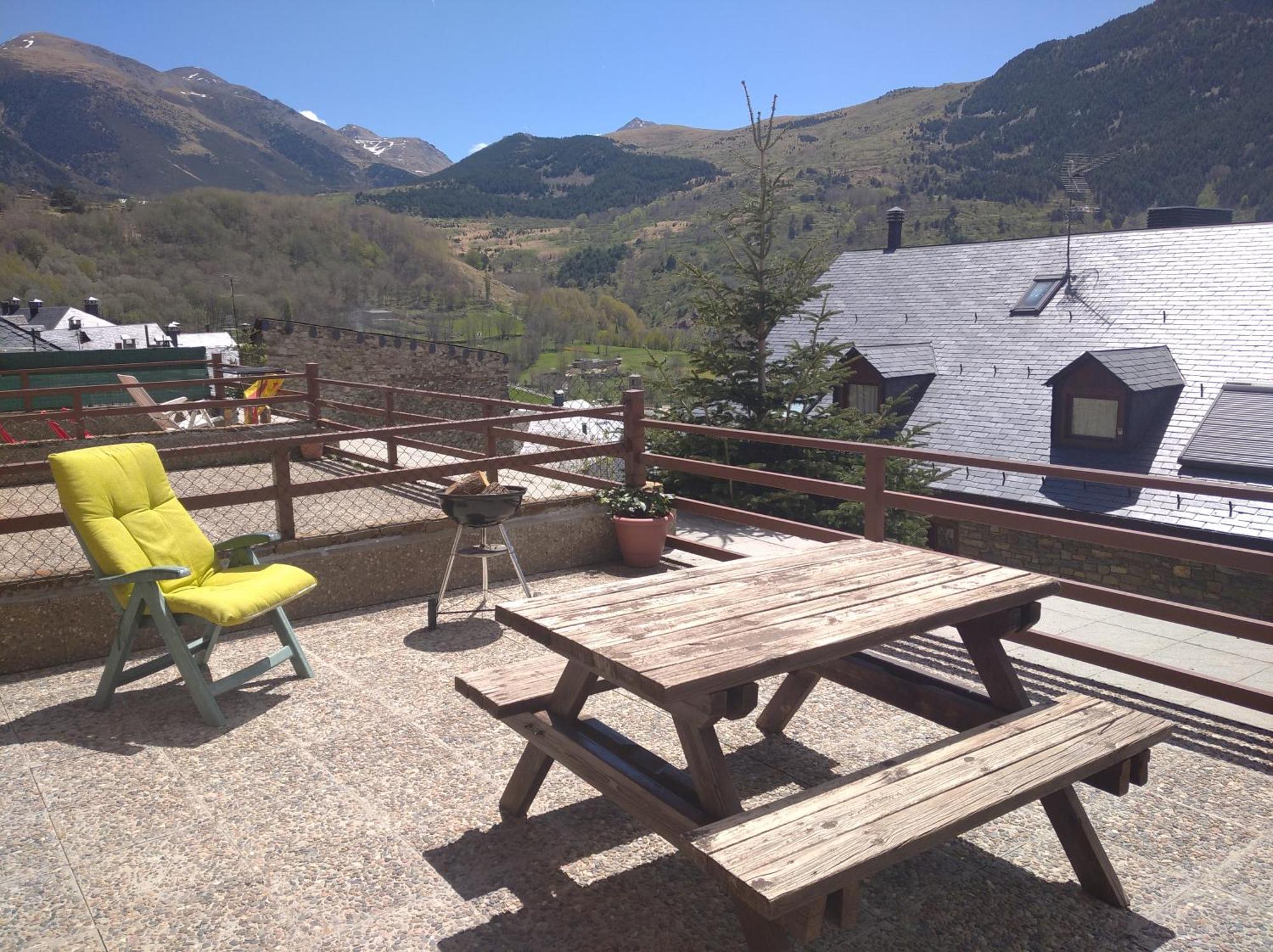 Apartamento Con Terraza Y Vistas Panoramicas En Tauell מראה חיצוני תמונה