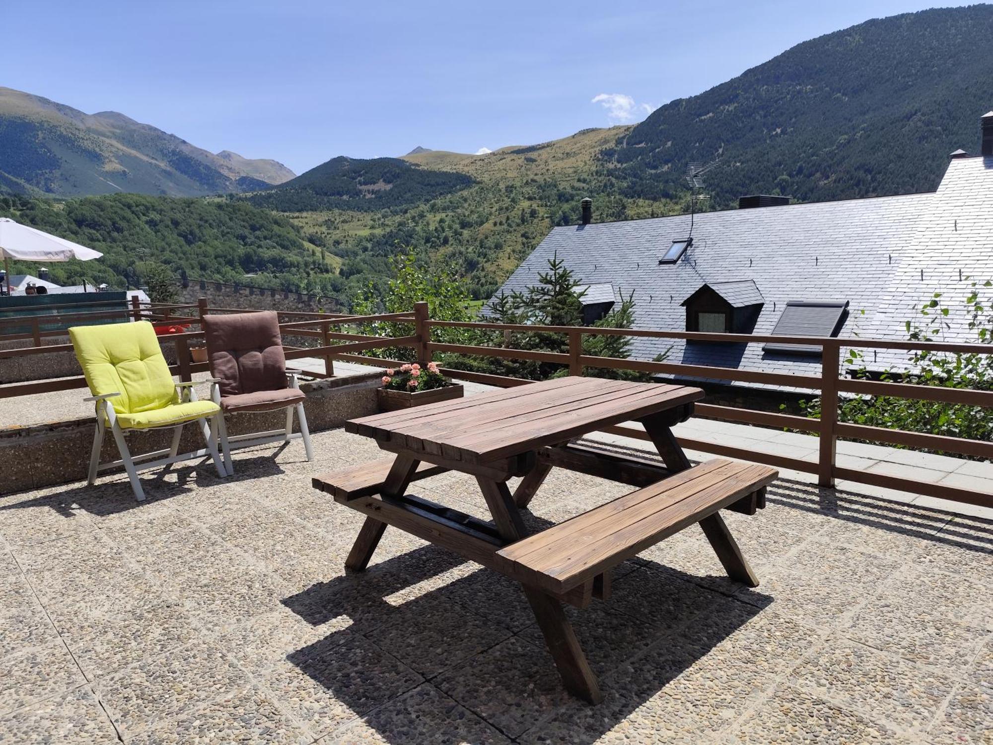 Apartamento Con Terraza Y Vistas Panoramicas En Tauell מראה חיצוני תמונה